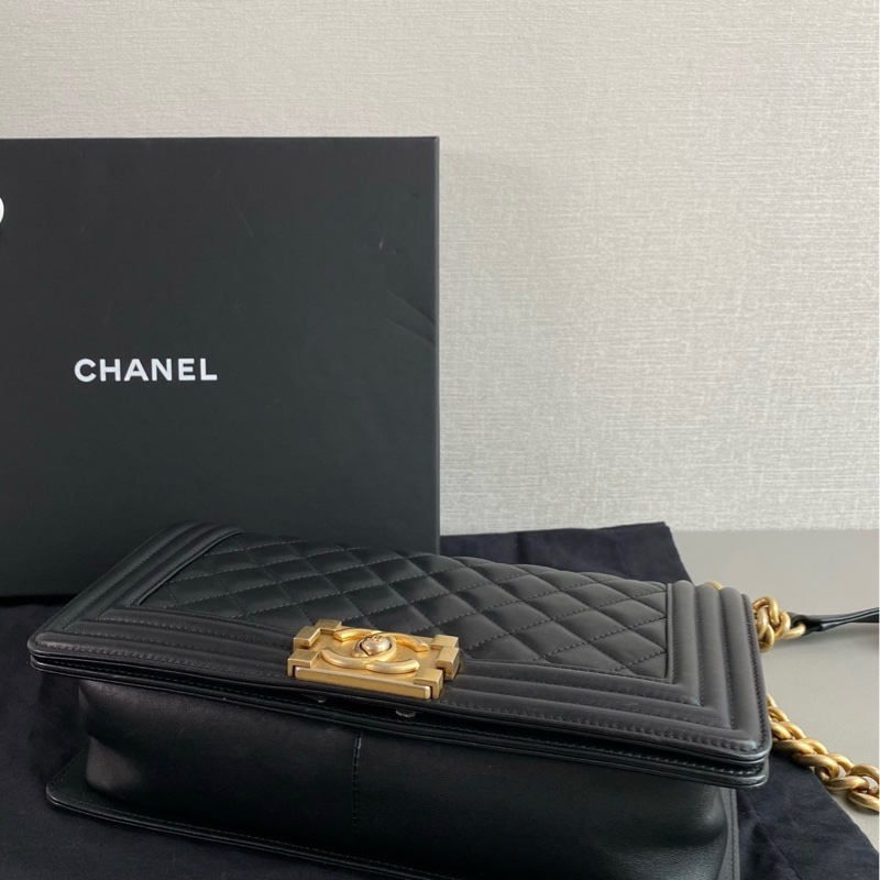 Chanel香奈兒 黑金牛皮leboy中號-3