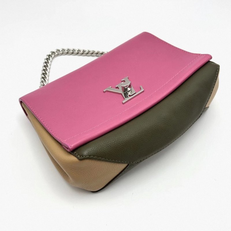LV Lock me拼色銀扣手提肩背斜背包22*15*7 98新配件塵袋-1