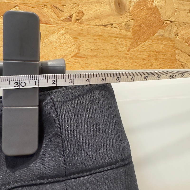 【美收精品】ARMANI 黑色西裝短裙 4-522-6