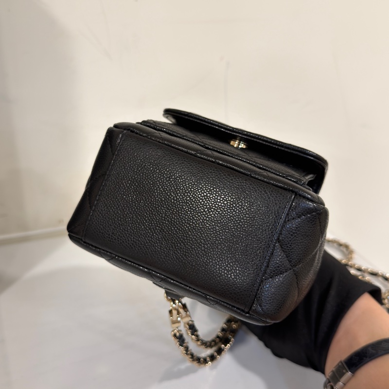 #大全配🈶購證 #近新閒置 香奈兒黑金荔枝便宜小書包🈶3️⃣種背法🉑斜挎/肩背-14