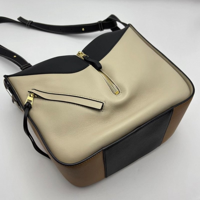 LOEWE 三拼色Hamock吊床肩背斜背包 29*23*13.5 99新配件塵袋-1