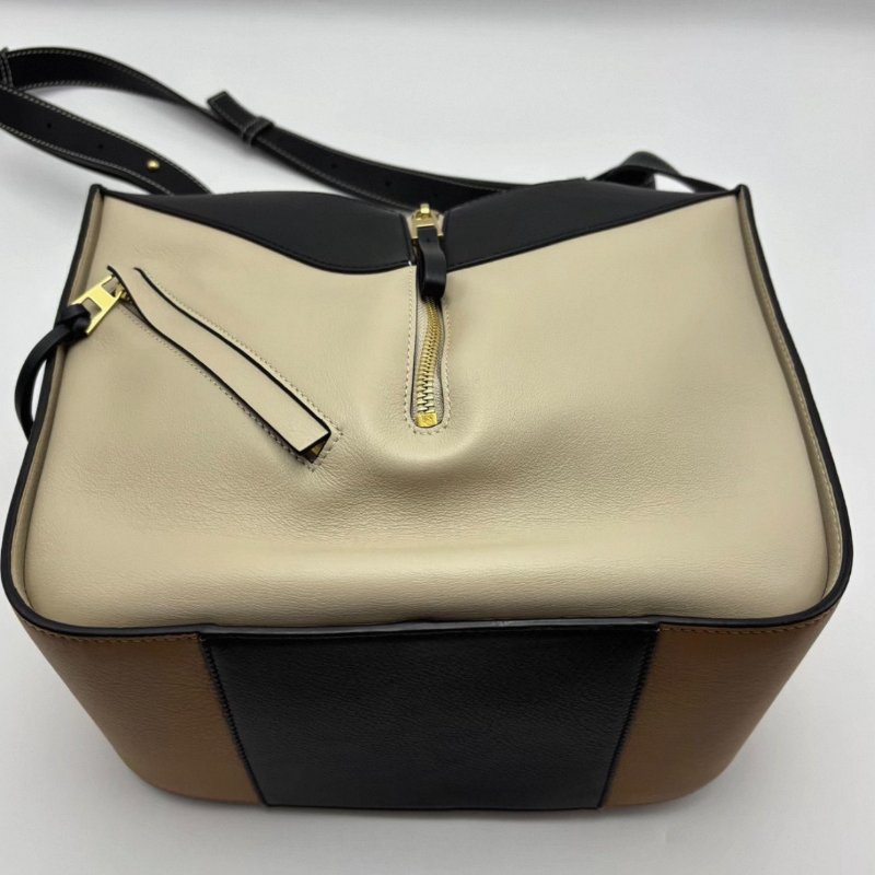 LOEWE 三拼色Hamock吊床肩背斜背包 29*23*13.5 99新配件塵袋-4