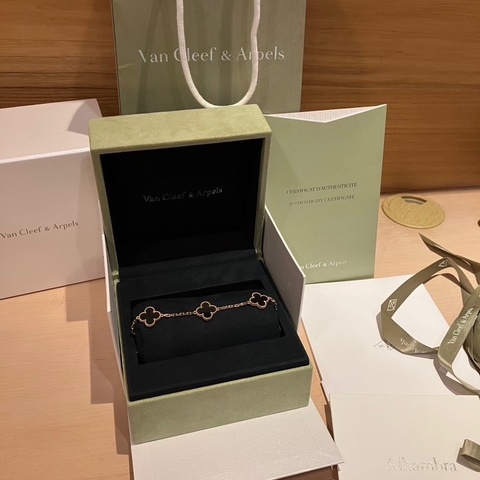 VCA梵克雅寶黑五花手鍊