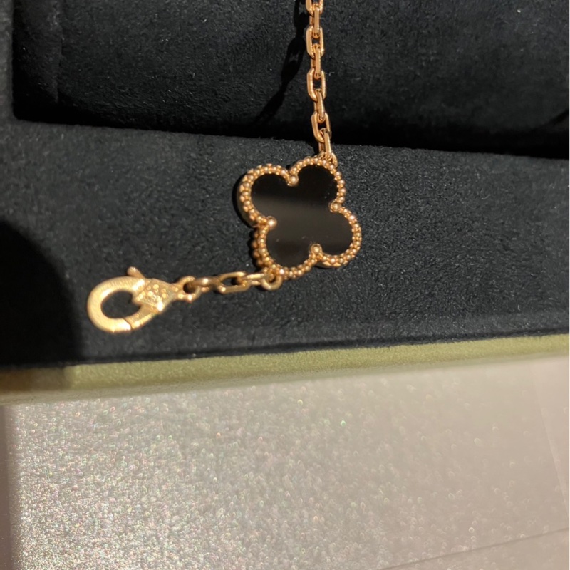 VCA梵克雅寶黑五花手鍊-8