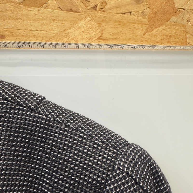 【美收精品】ARMANI 黑白點陣式西裝外套 4-523-8