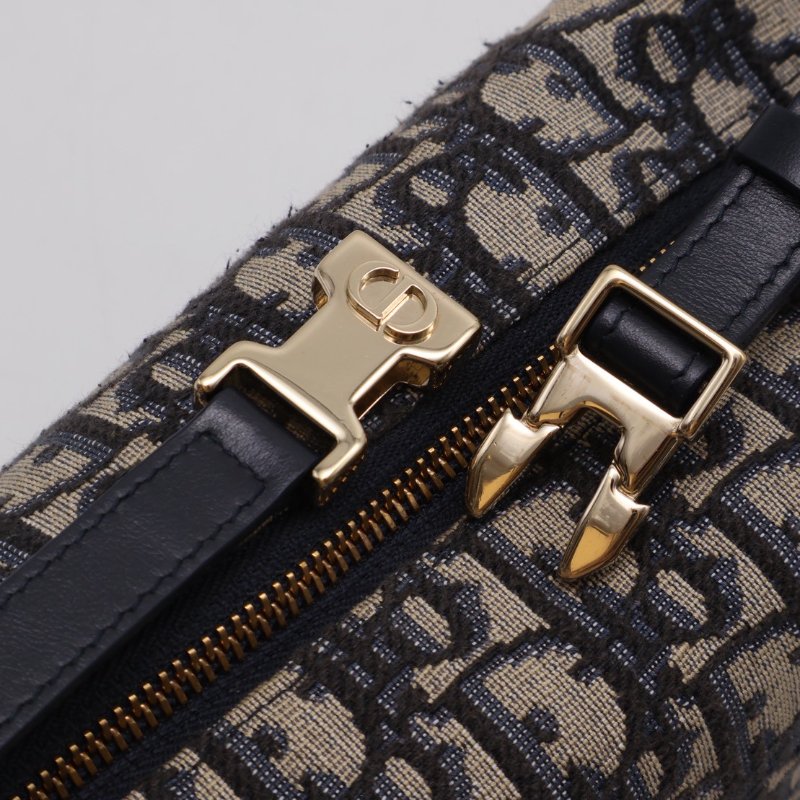 DIOR Travel nomad 手提飯盒包-3