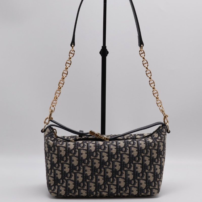 DIOR Travel nomad 手提飯盒包-8