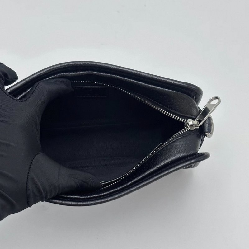 GUCCI 黑色老花雙G肩背斜背相機包 22*13.5*6 98新配件塵袋-1