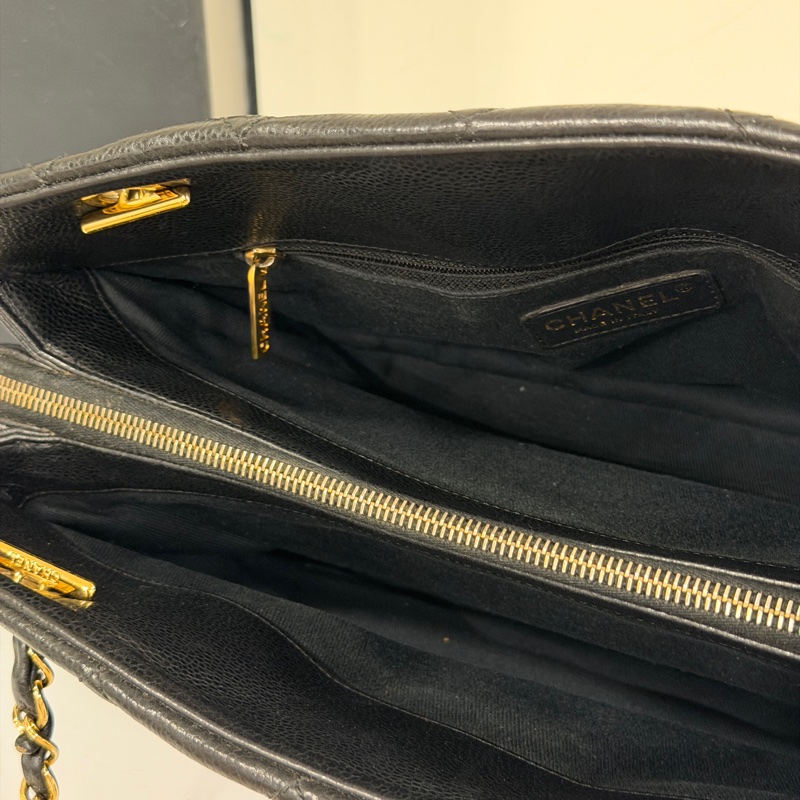 🉑肩背 #荔枝皮 #全網最低💰 香奈兒大雙c logo黑金托特包-18