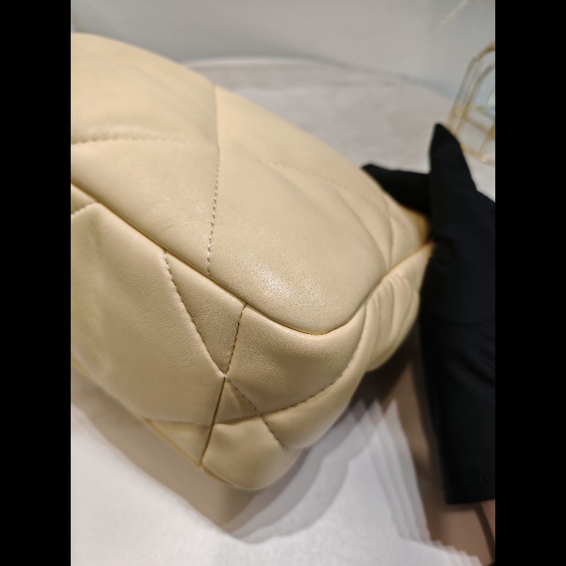 Chanel 19bag small size-6