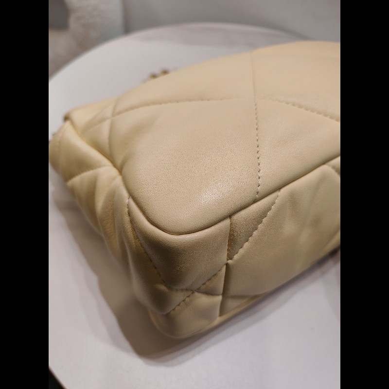 Chanel 19bag small size-7