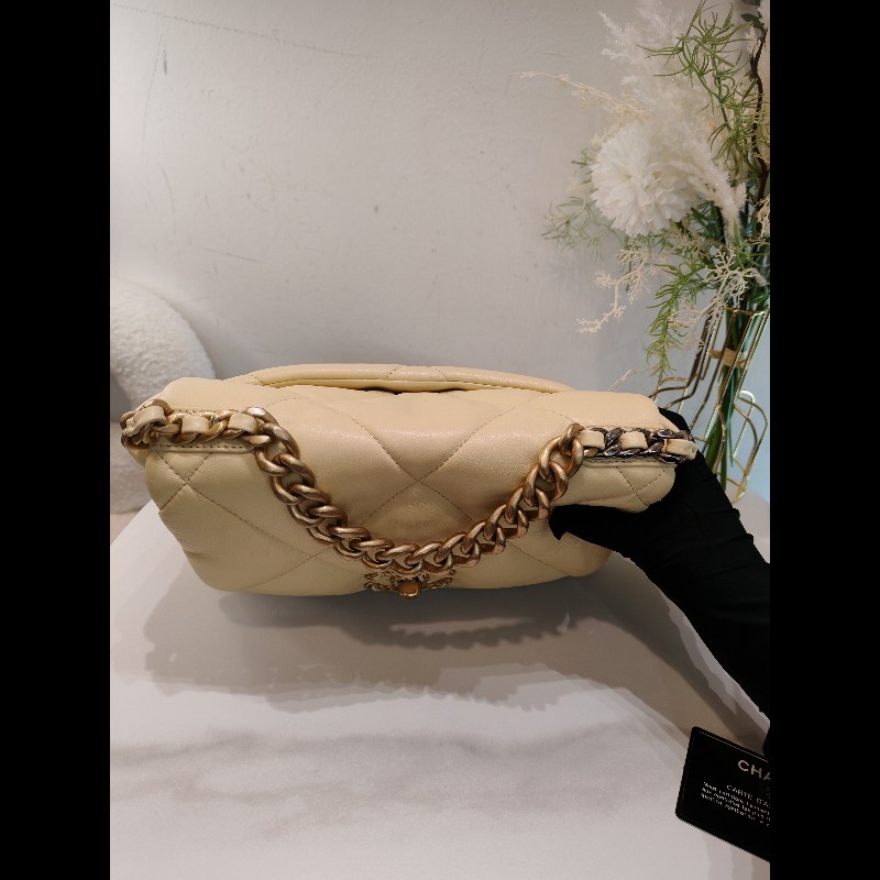 Chanel 19bag small size-8