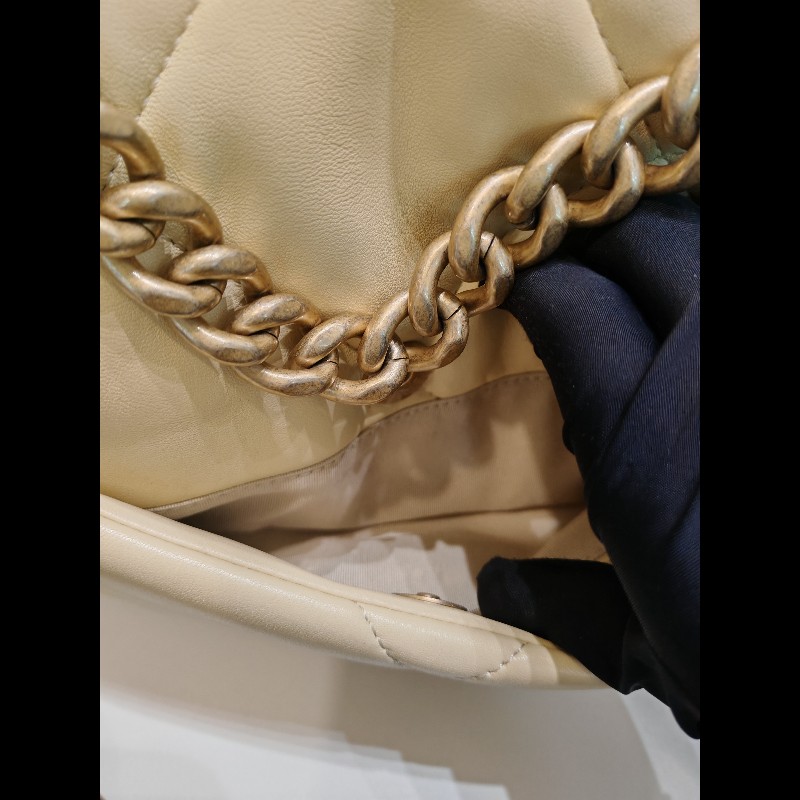 Chanel 19bag small size-10