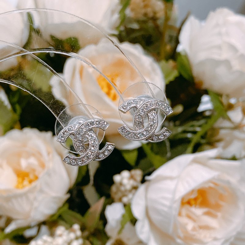 TW4570 Chanel 香奈兒經典迷你小cc耳環 銀色拼水鑽 Classic CC Logo 1.2cm Earrings Crystal x PHW-1