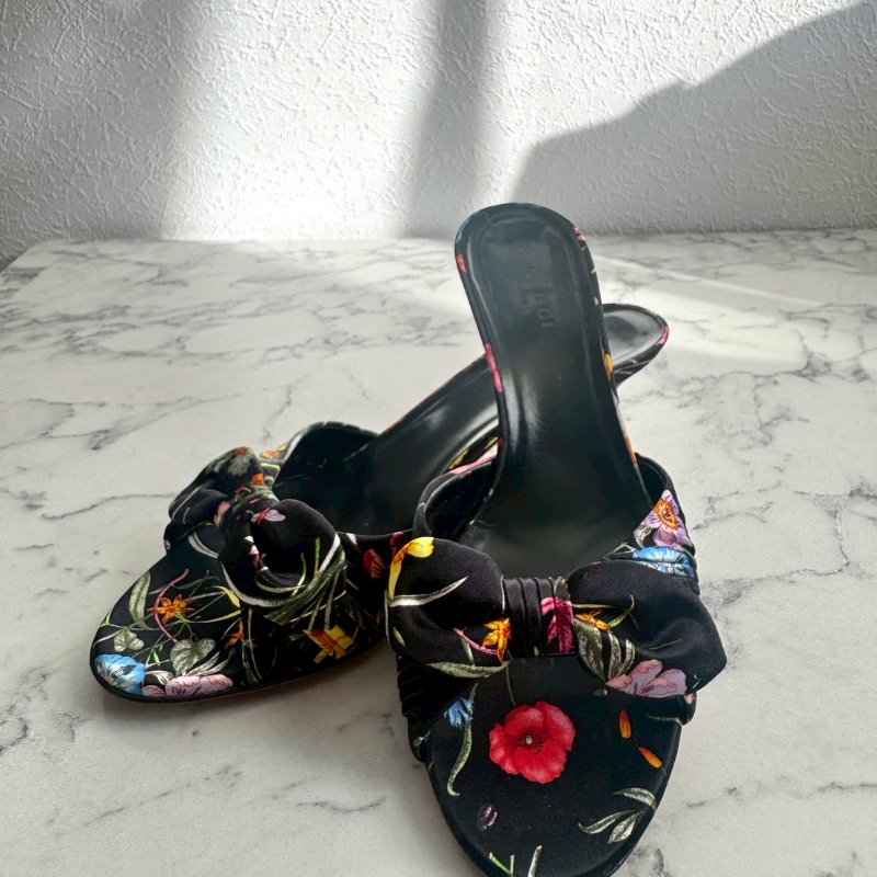 Gucci 黑色拼花布低跟涼鞋-0