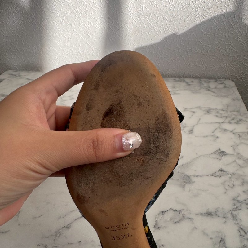 Gucci 黑色拼花布低跟涼鞋-11