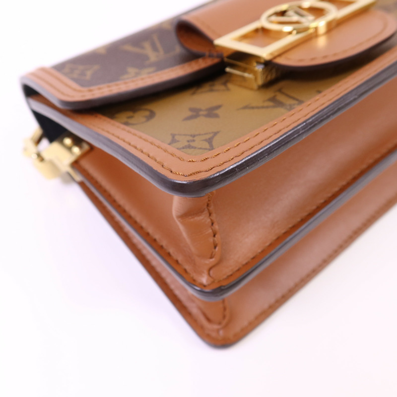 LOUIS VUITTON Monogram Reverse Mini Dauphine金扣肩背袋-12