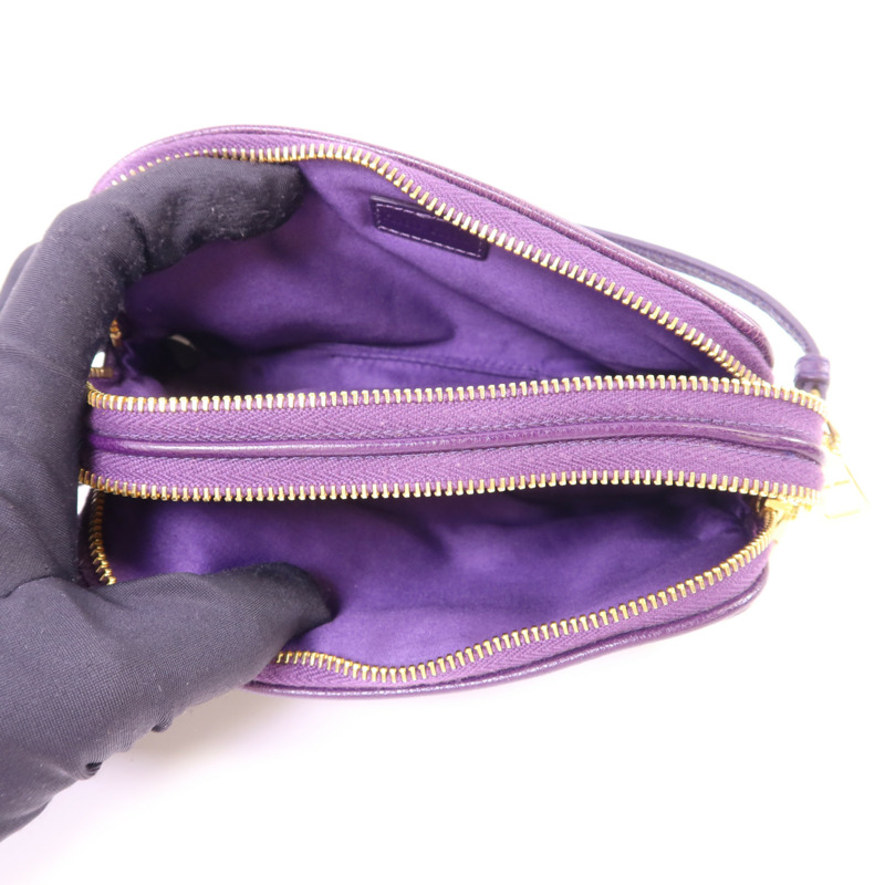 Miu Miu 牛皮皮革Handbag金扣手挽袋-5