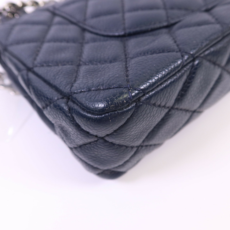 CHANEL 牛皮皮革Classic 25銀扣鏈帶肩背袋-14