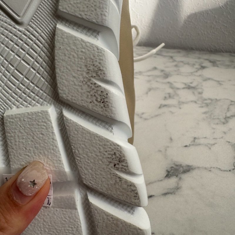 PRADA 奶茶色尼龍高筒運動鞋-13