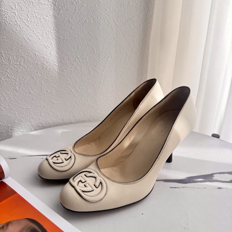 Gucci米白色拼黑色高跟鞋-0