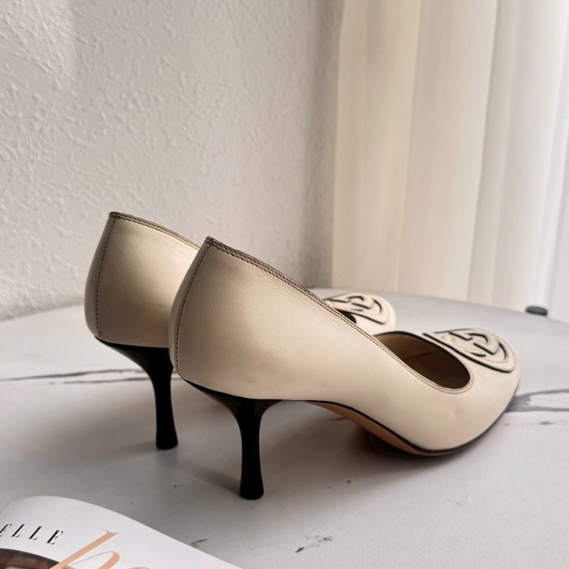 Gucci米白色拼黑色高跟鞋-1