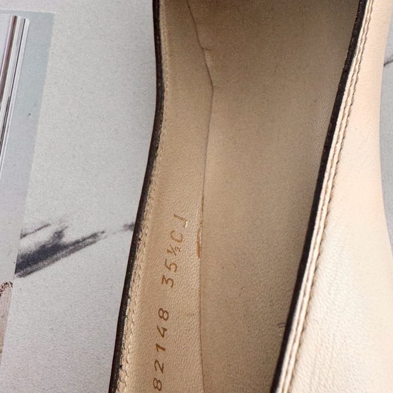 Gucci米白色拼黑色高跟鞋-5