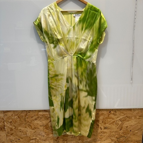 【美收精品】MAX MARA 綠黃白緞面洋裝 4-537