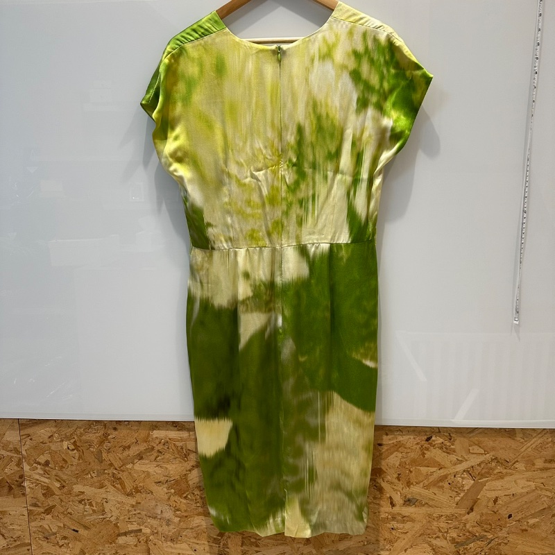 【美收精品】MAX MARA 綠黃白緞面洋裝 4-537-1