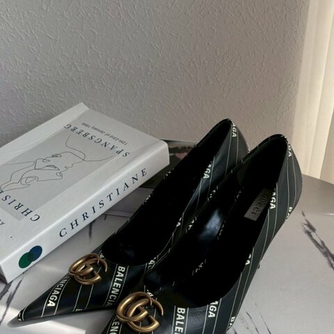 Gucci聯名巴黎世家尖頭高跟鞋