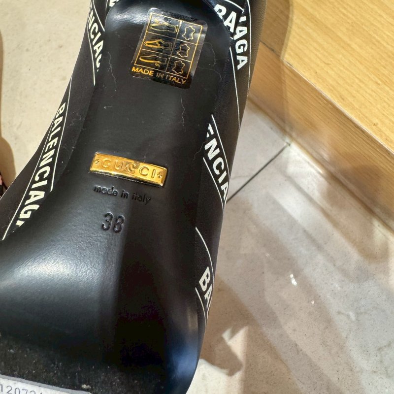 Gucci聯名巴黎世家尖頭高跟鞋-2