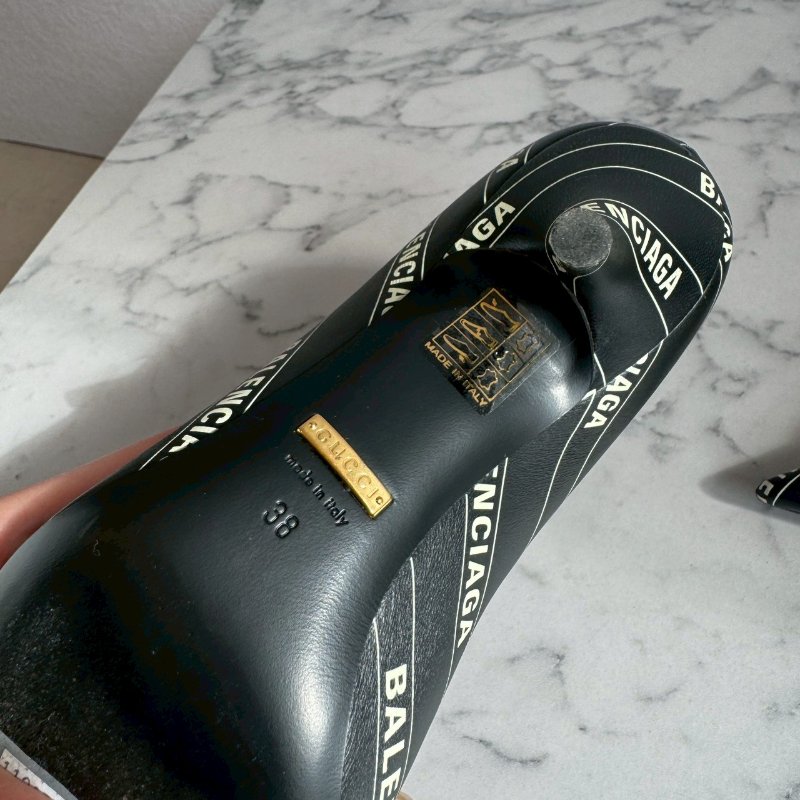 Gucci聯名巴黎世家尖頭高跟鞋-4