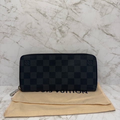 LV黑灰棋盤格紋ㄇ拉長夾/晶片