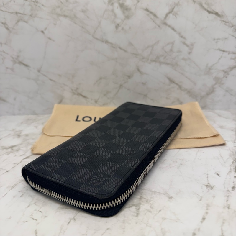 LV黑灰棋盤格紋ㄇ拉長夾/晶片-3