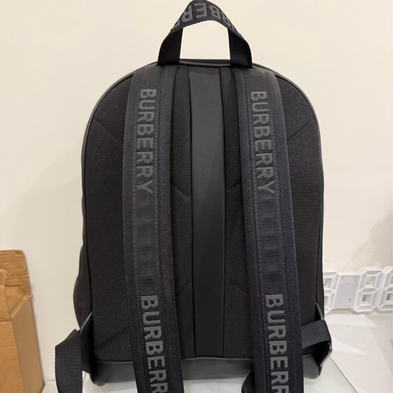 BURBERRY經典後背包-1