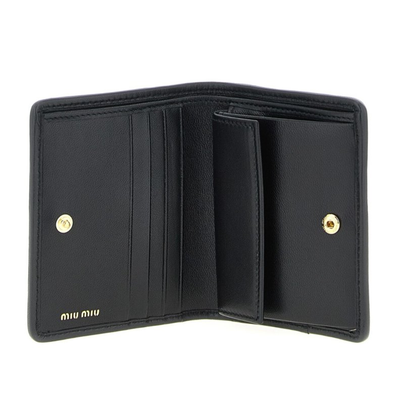 【MIU MIU】Small Matelasse 納帕軟皮 皮夾 錢包 卡夾 錢包 黑色 5MV204-1