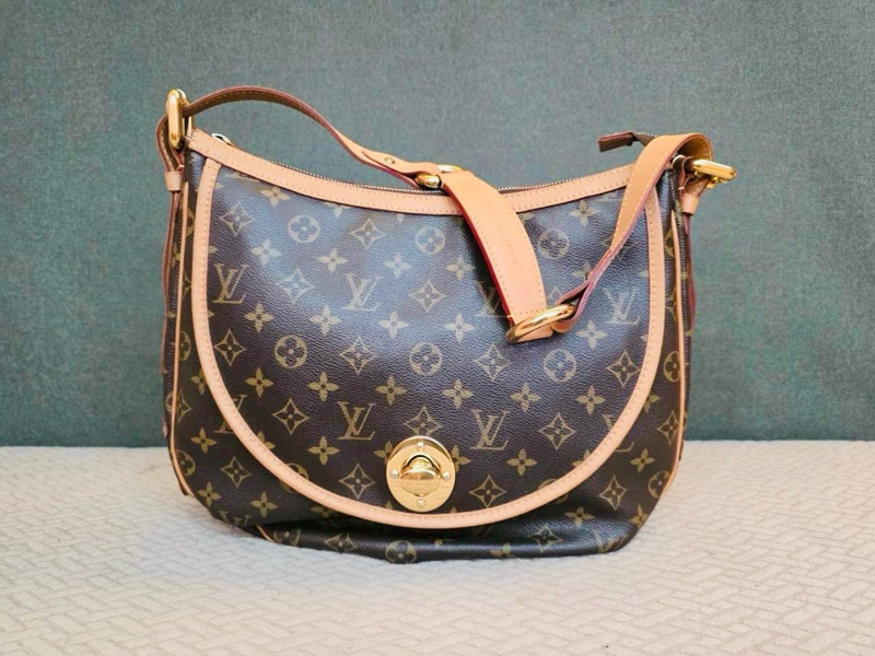 Louis Vuitton Monogram Tulum金扣肩背袋-4