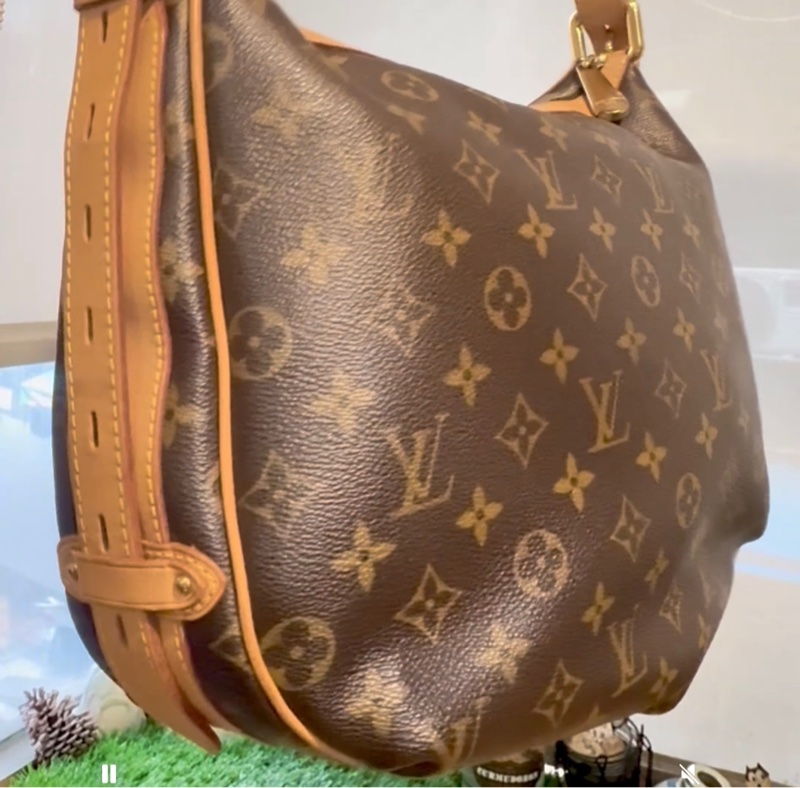 Louis Vuitton Monogram Tulum金扣肩背袋-21