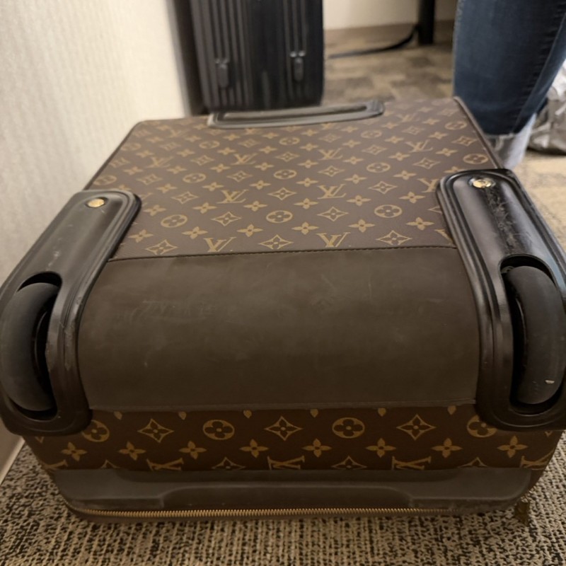 Louis Vuitton M23293 20吋行李箱-11