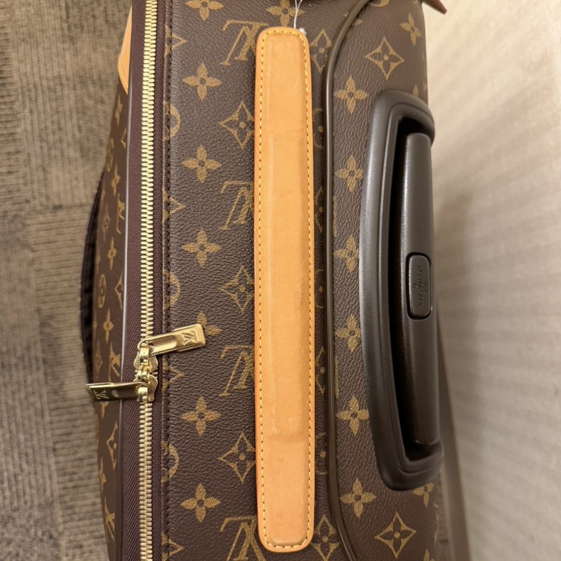 Louis Vuitton M23293 20吋行李箱-15