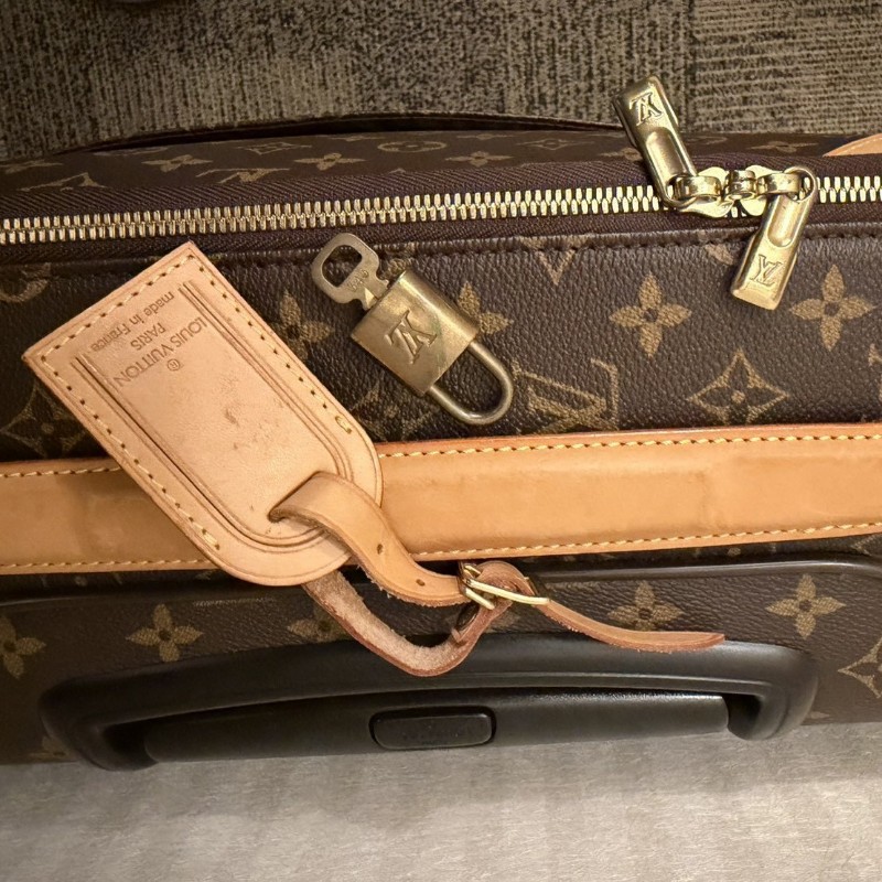 Louis Vuitton M23293 20吋行李箱-22