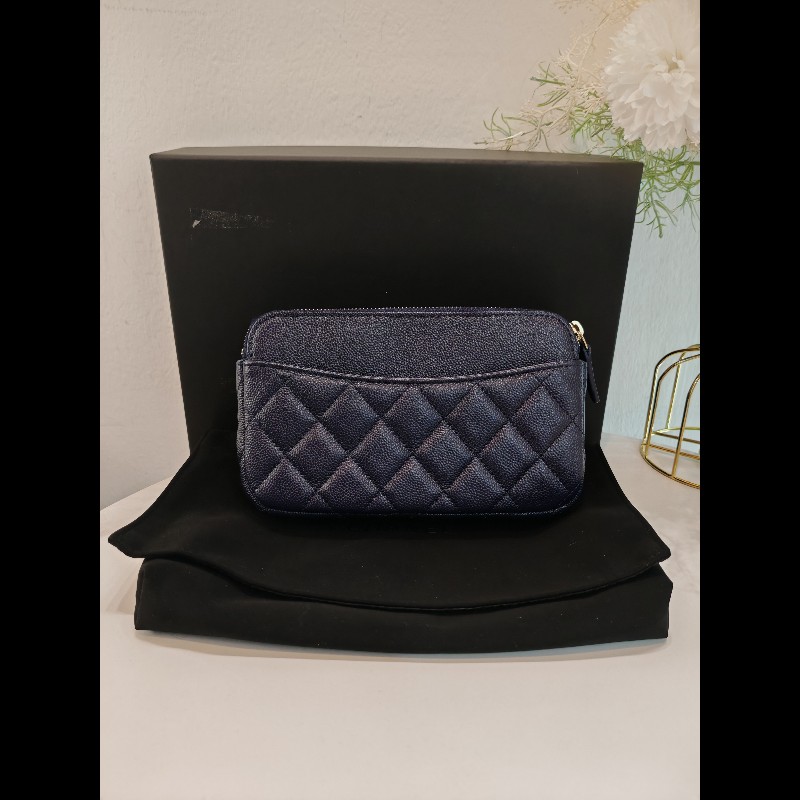 Chanel woc 22S Navy-1