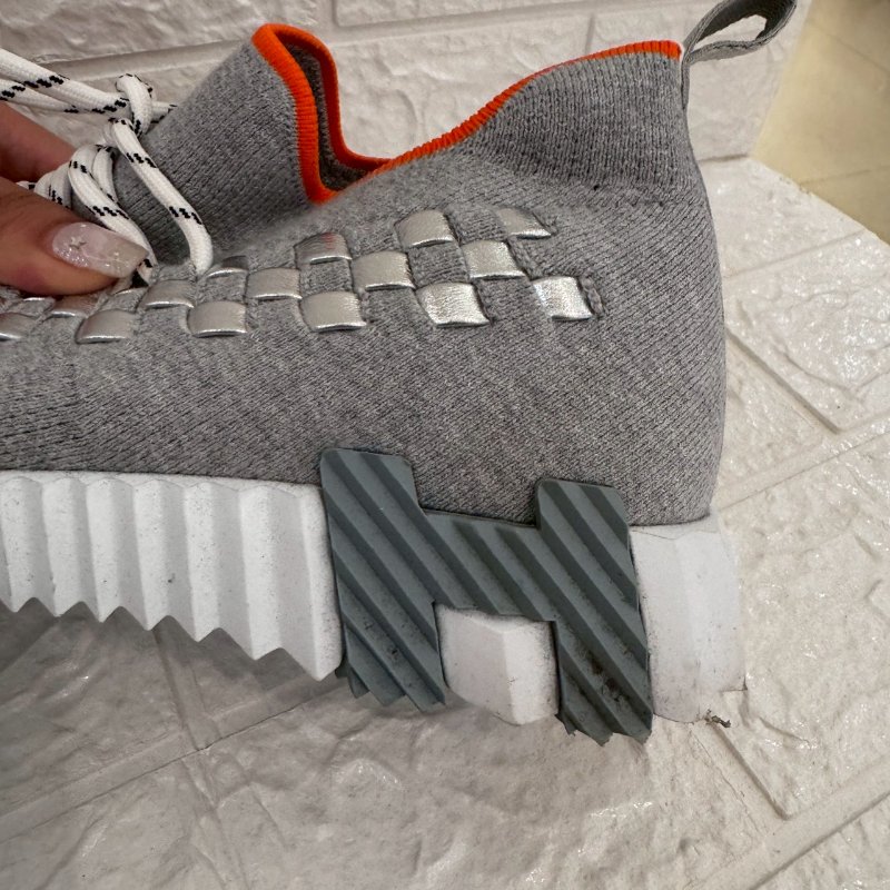 HERMES 灰拚銀方塊運動鞋-15