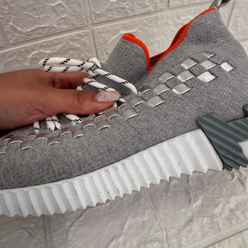 HERMES 灰拚銀方塊運動鞋-16