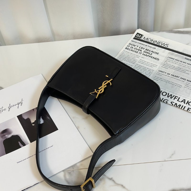 YSL Le 5 A 7滑面牛皮腋下Hobo - 黑金-2