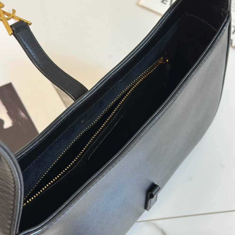 YSL Le 5 A 7滑面牛皮腋下Hobo - 黑金-4