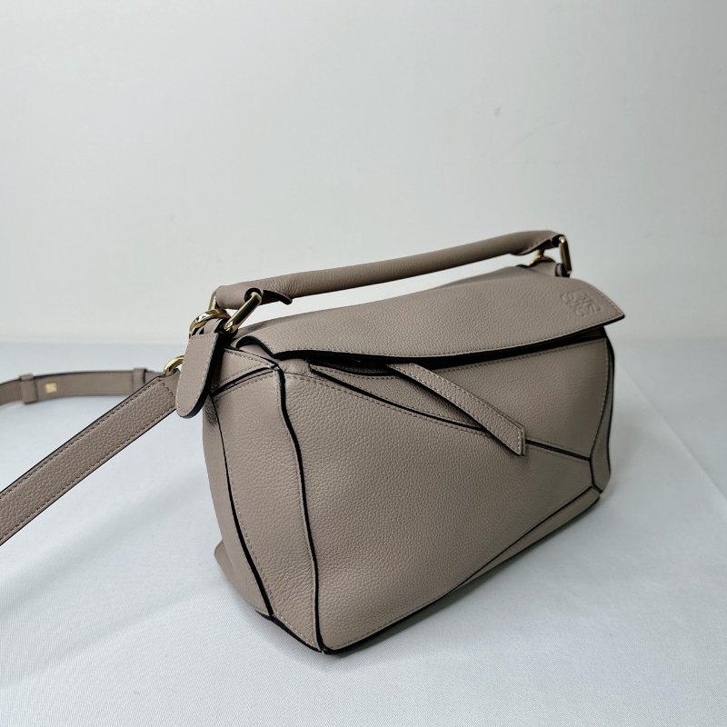 LOEWE Puzzle 粒面小牛皮小款手提包-3