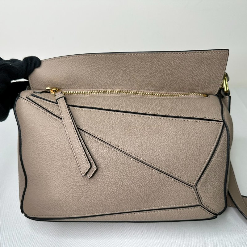 LOEWE Puzzle 粒面小牛皮小款手提包-6