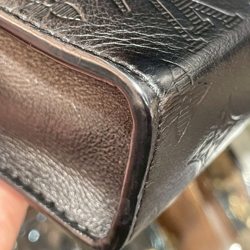 LV 全皮壓紋 斜背包/側背包 M81115 9成新-4