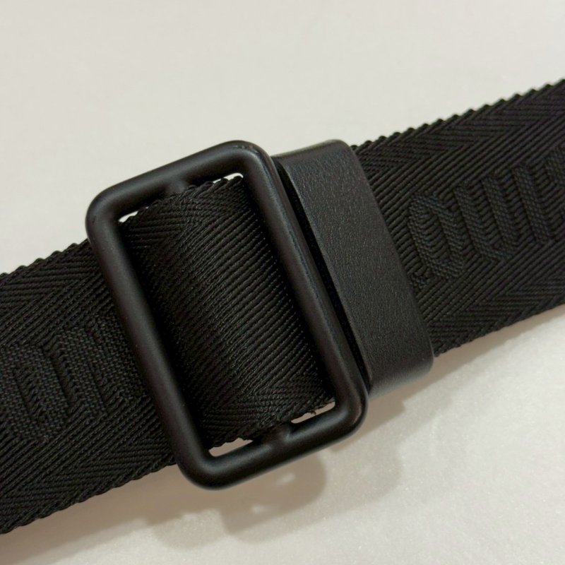 LV 全皮壓紋 斜背包/側背包 M81115 9成新-7